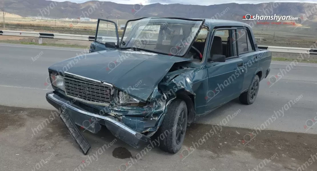 avtvovthar-ararati-marzvoum-zvodi-kamrji-harevanvouthyamb-bakhvel-en-mercedes-n-vou-vaz-2107-y